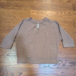V-neck Boxy Sweater in Medium Brown